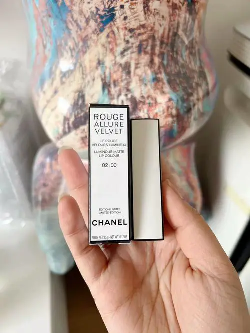 最新香奈儿山茶花口红