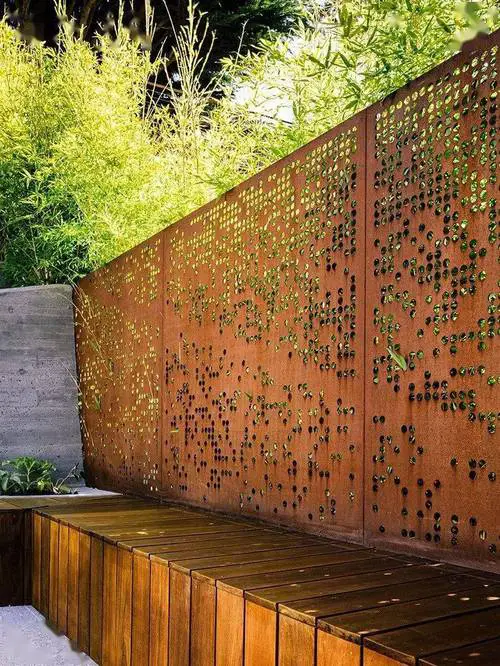 最新楼顶围墙的设计图片