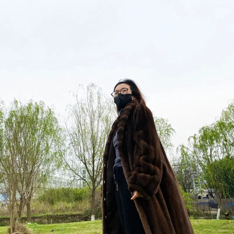 貂毛大衣要怎么搭配什么裤子