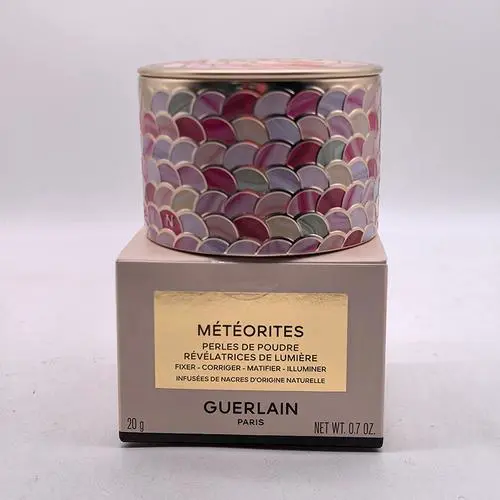 最新包装的娇兰散粉球