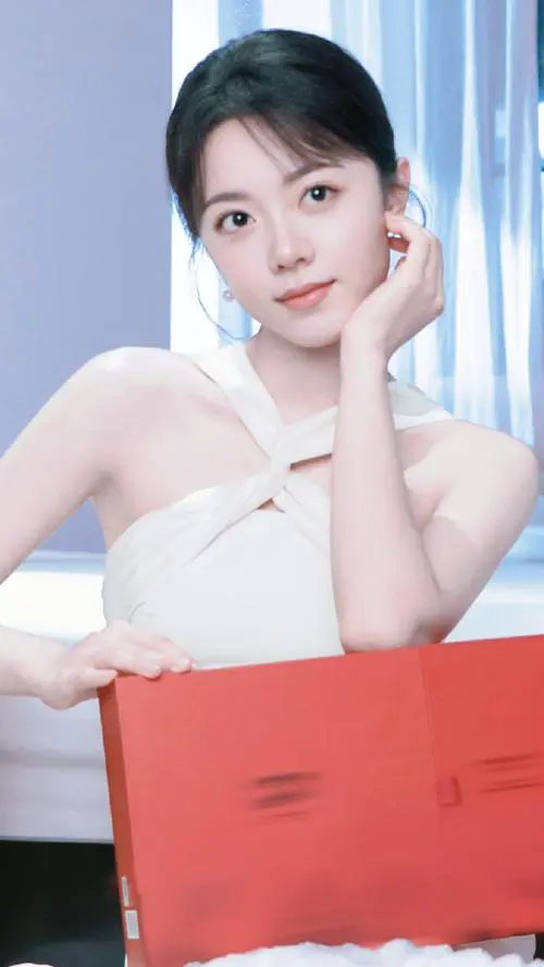 韩束最新女代言人是谁