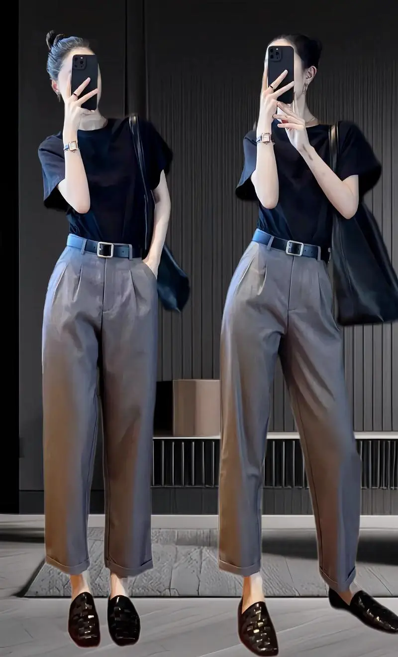 灰色衣服黑色裤子鞋子怎么搭配图片大全