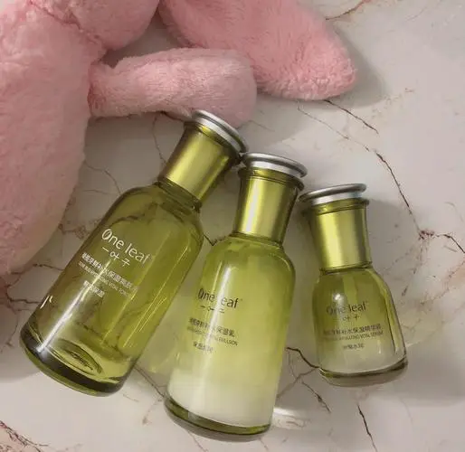 一叶子洗面奶怎么莲芽