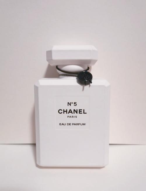 最新款香奈儿五号图片