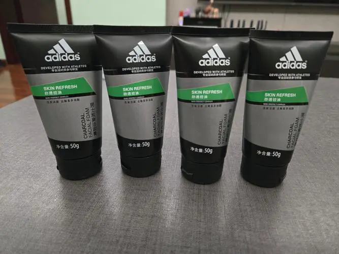 阿迪达斯泡沫洗面奶怎么样