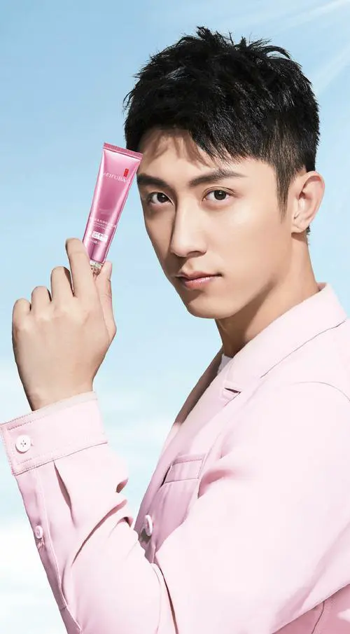 美肤宝最新男代言人