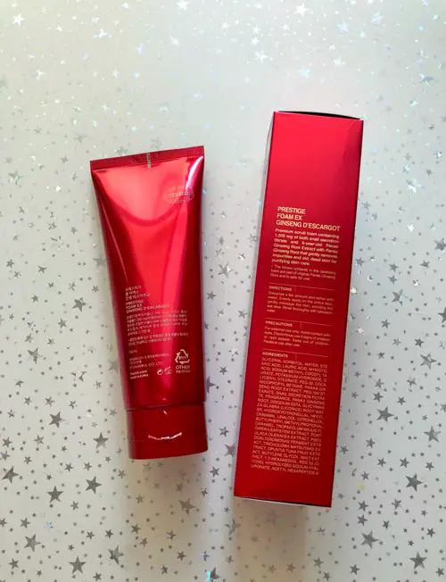 伊思蜗牛洗面奶最新包装