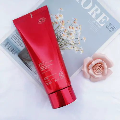 伊思洗面奶祛痘怎么样