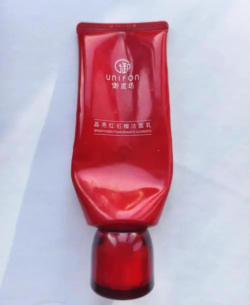 御泥坊洗面奶洗后脸发烧怎么回事