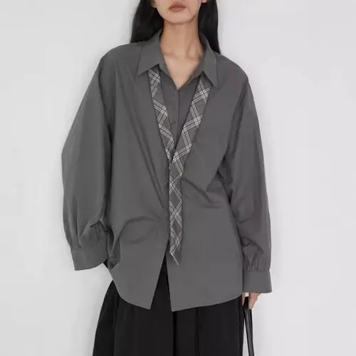 灰色衬衣配什么外套