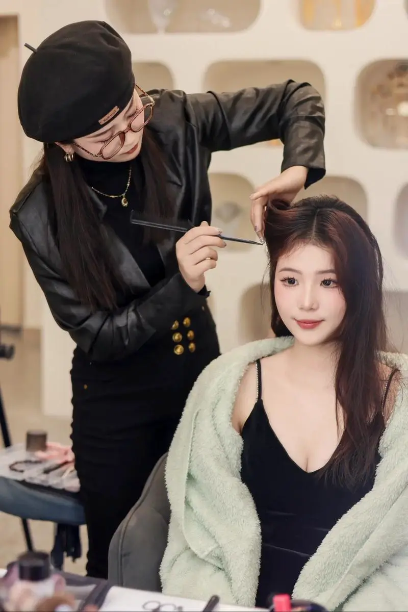 婚纱店化妆师最新知识