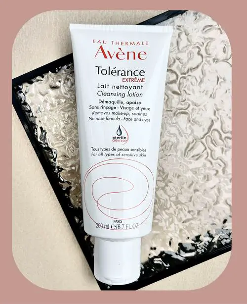 雅漾最新日期的洗面奶