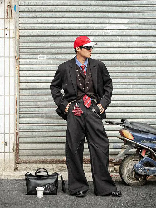 马甲西装怎么搭配好看