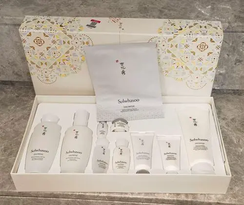 雪花秀滋晶洗面奶怎么用