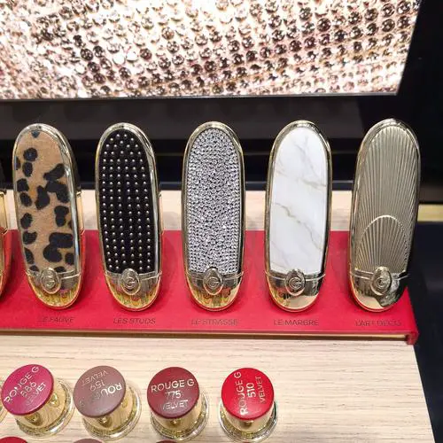 娇兰最新款宝石唇膏壳