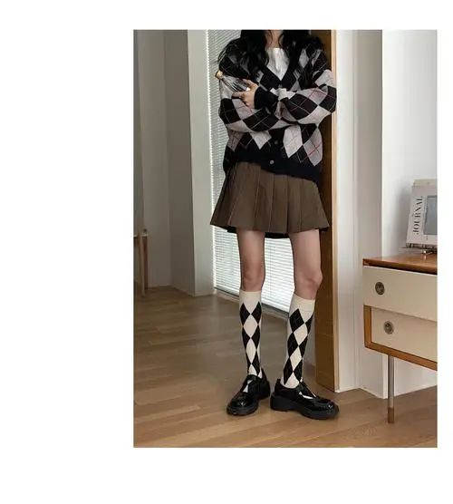 学生长腿袜怎么搭配