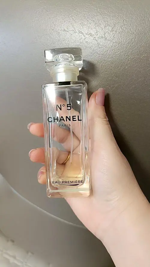 最新款香奈儿五号图片