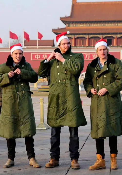 冬天军大衣怎么搭配