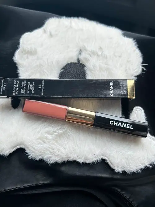 香奈儿最新唇蜜系列