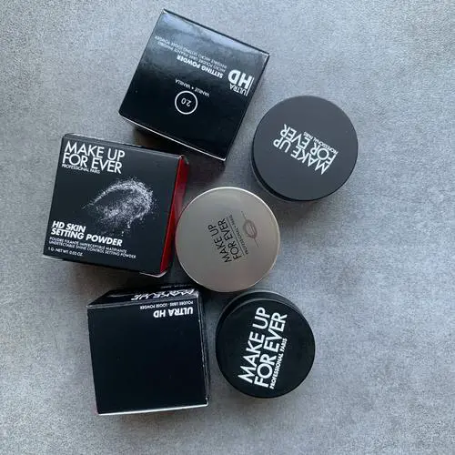 玫珂菲无痕蜜粉最新包装