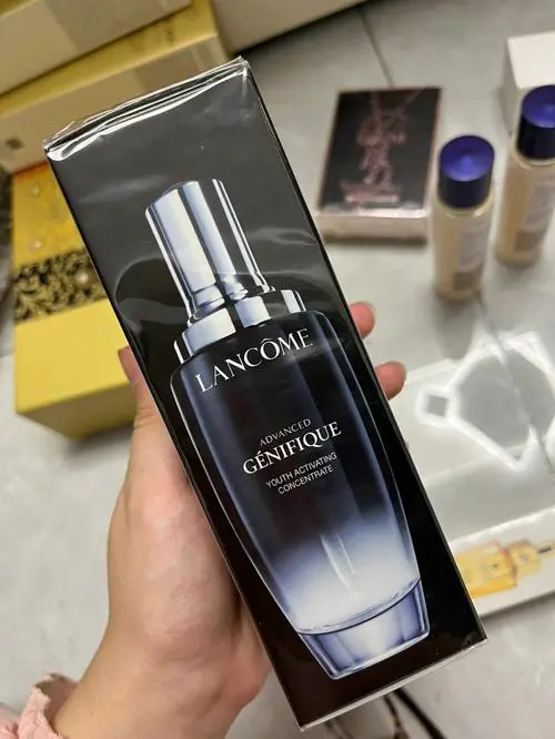 兰蔻最新小黑瓶肌底液