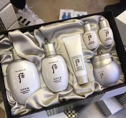 后的美白套盒最新包装