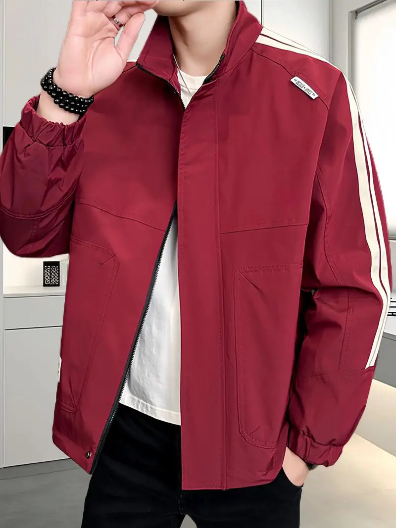 男条纹厚外套怎么搭配