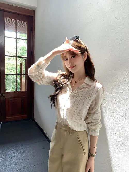 棉衬衣下面怎么搭配