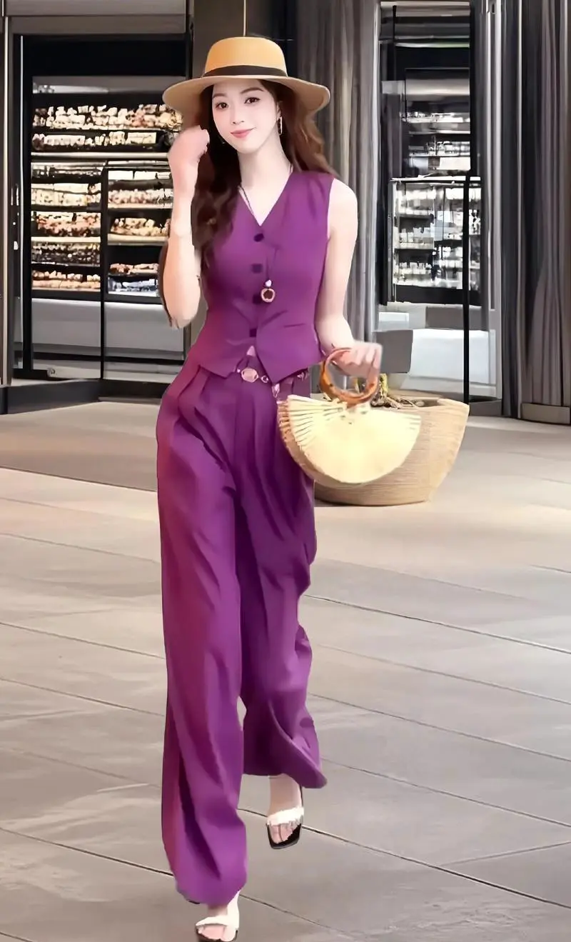 紫色无袖群怎么搭配什么外套