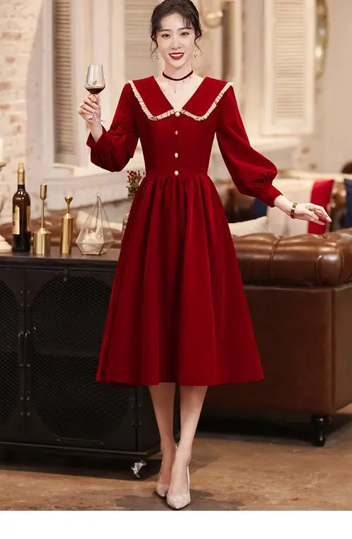 大红色礼服怎么搭配