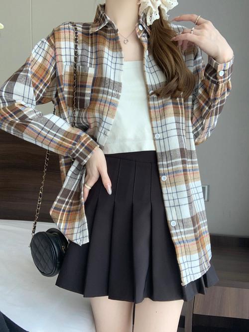 超长款格子衬衫怎么搭配什么外套