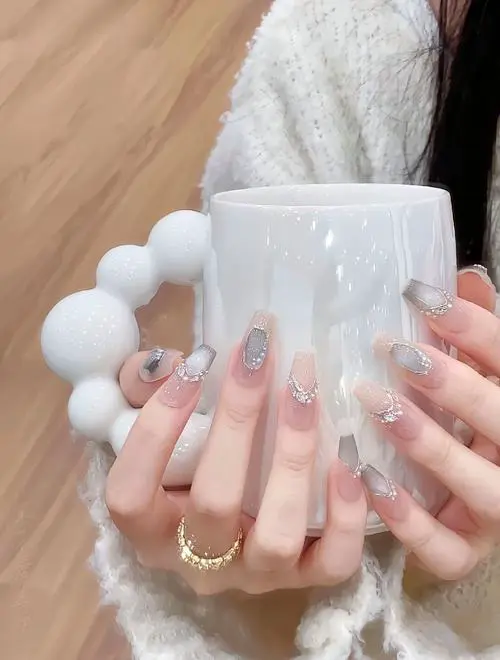 最新款美甲作品图片