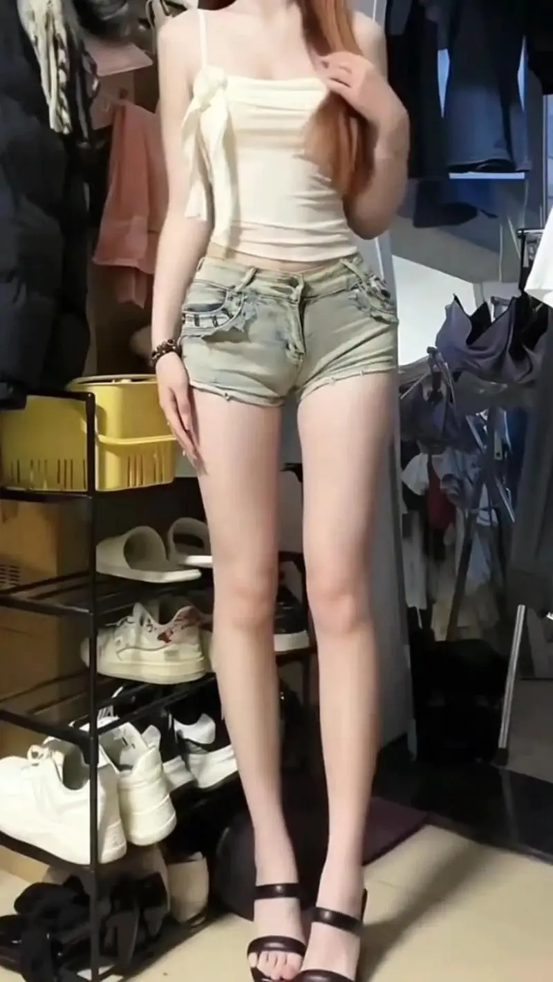 低腰热裤怎么搭配