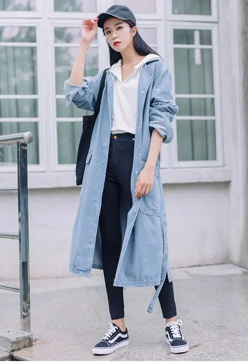 牛仔休闲风衣怎么搭配