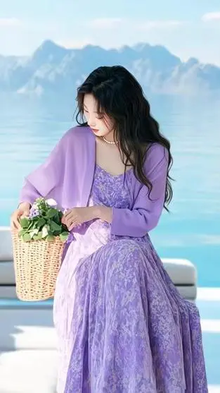 紫色无袖裙怎么搭配外套