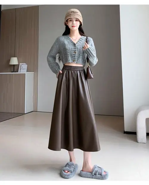 夏季皮长裙怎么搭配