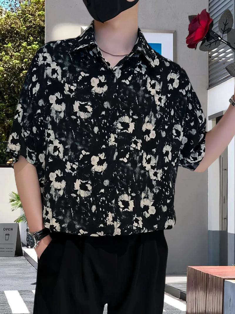 男士黑色花衬衫怎么搭配图片