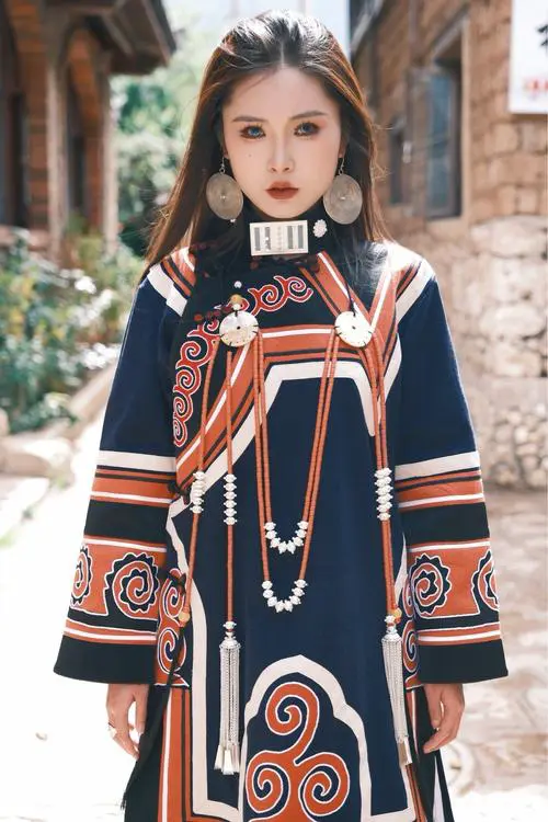 民族风的衣服怎么搭配