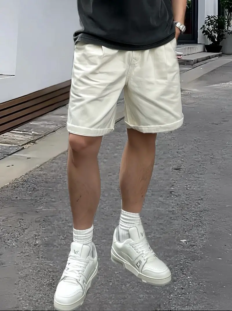 男士白短裤怎么搭配