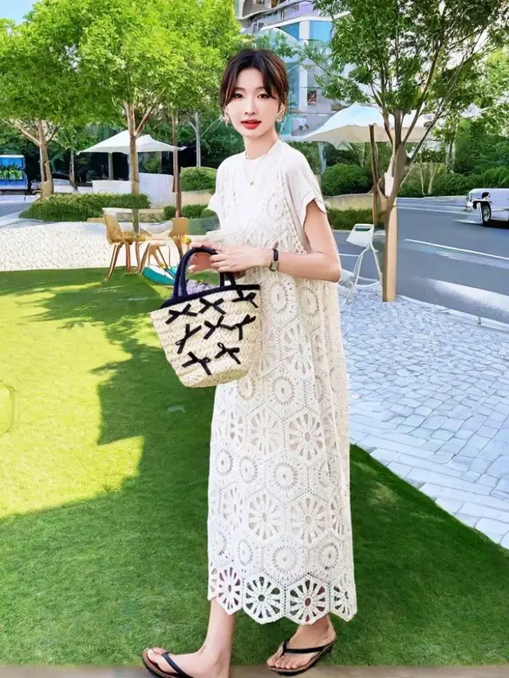 白色长款蕾丝怎么搭配什么裤子