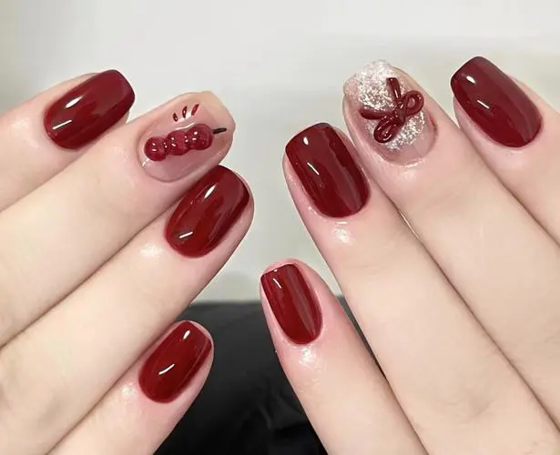 美甲虹色怎么搭配