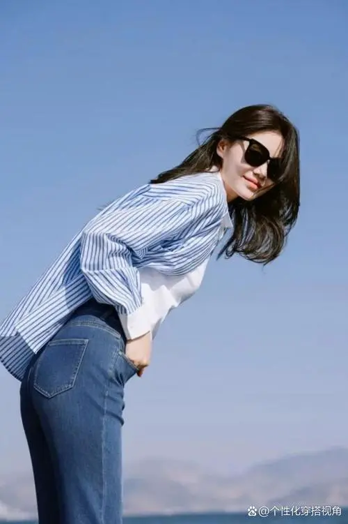 牛仔裤和衬衣怎么搭配好看图片