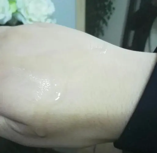 伊思蜗牛水乳最新包装