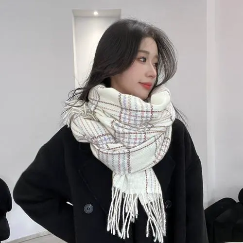 皮肤黑穿红格子衣服怎么搭配什么围巾