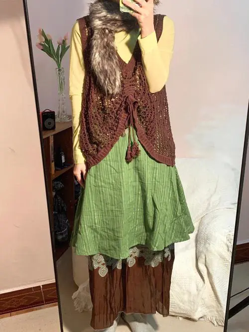 绿色毛呢短裙怎么搭配图片