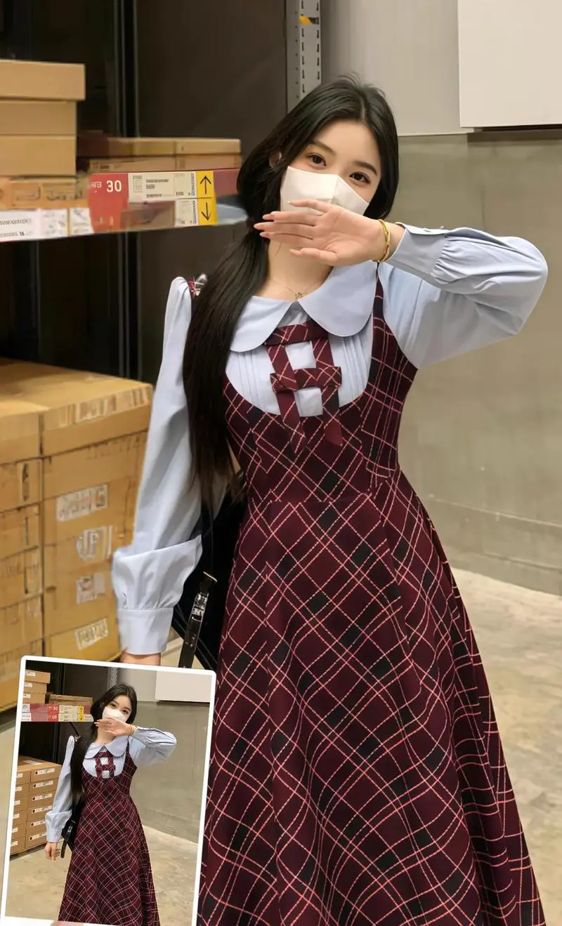 蓝红格连衣裙怎么搭配