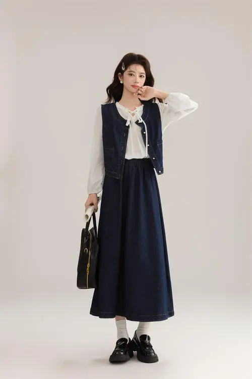 穿马甲裙怎么搭配好看