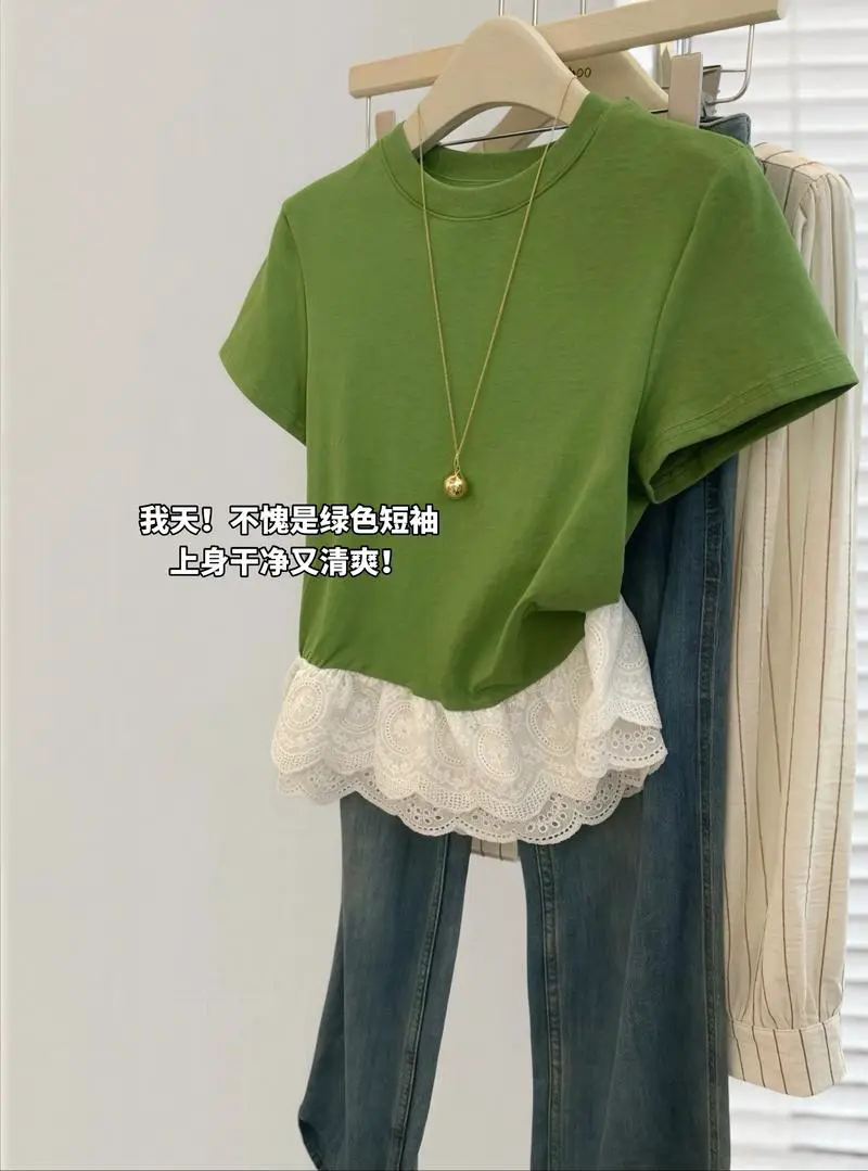 中长款果绿色T恤怎么搭配