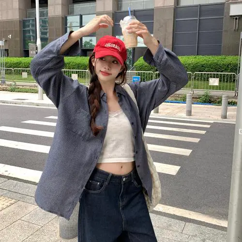 衬衫呢子外套怎么搭配