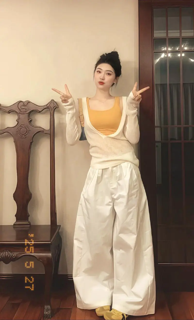 橘色背心怎么搭配